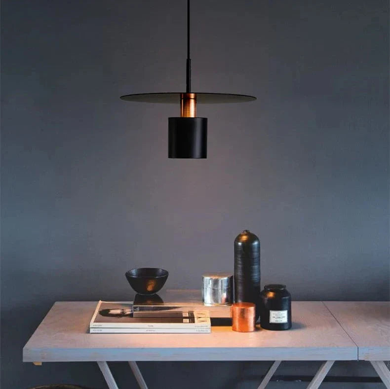 Suspension JET | Cylindre minimaliste en métal, 2 tailles