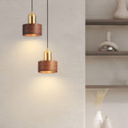 Suspension cylindrique | Noyer et laiton, style japonais