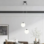 Suspension Luna | Globe en verre opalin, 1 ou 2 têtes
