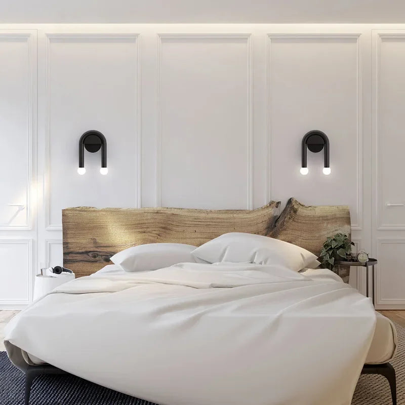 Applique Arcus | Arche en fer noir mat et verre dépoli