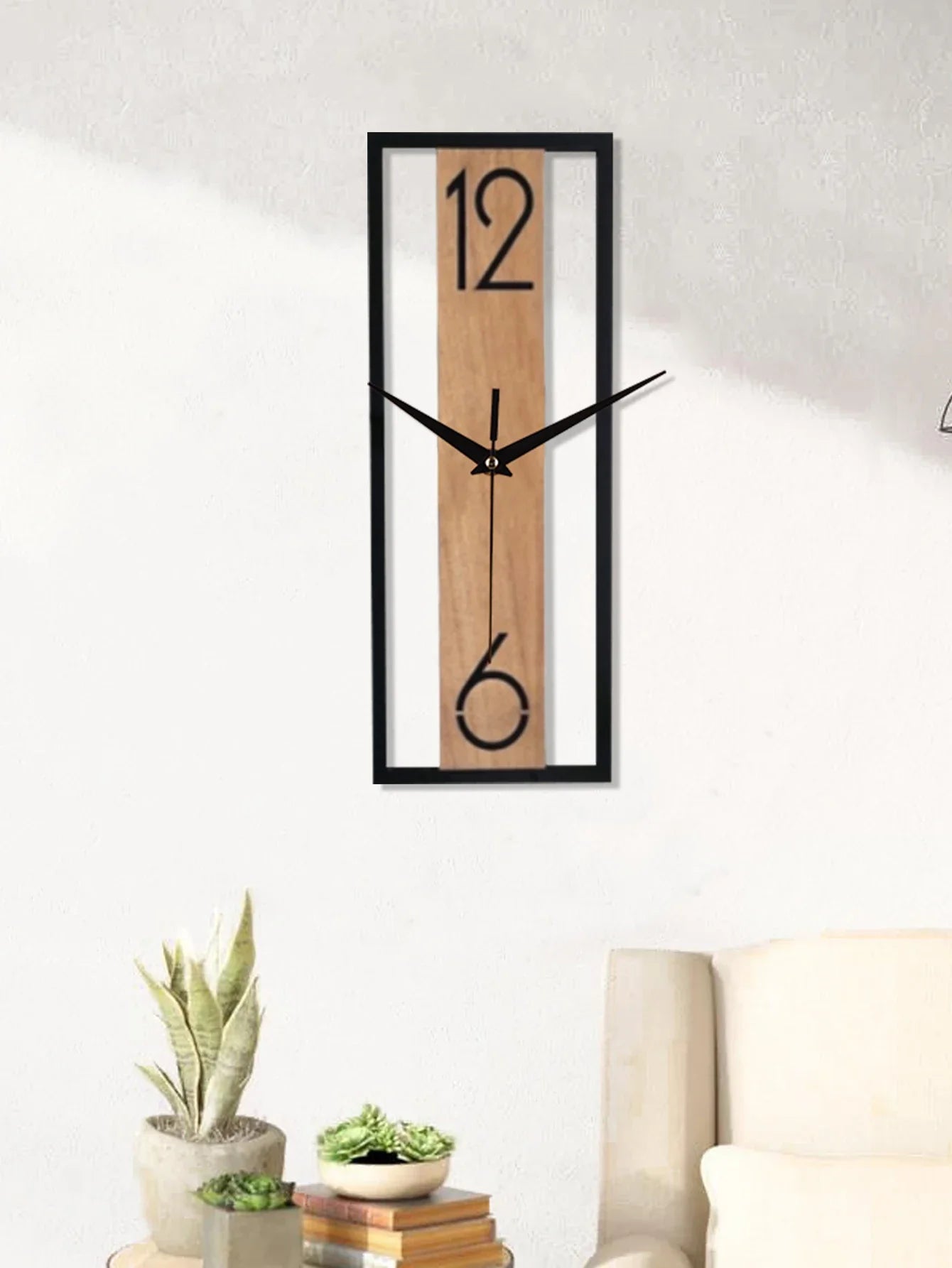 Horloge murale rectangulaire 30 × 11 cm | Bois et métal fin