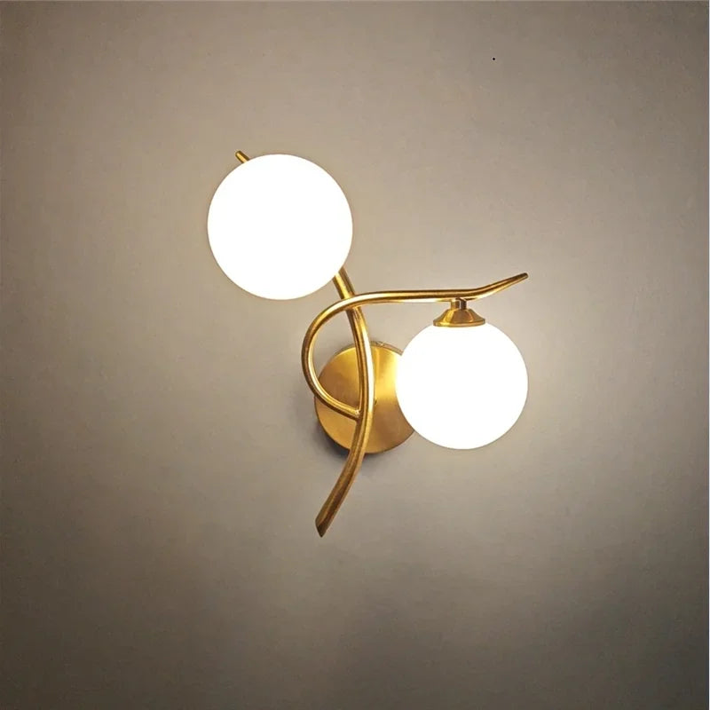 Applique Lunara | Arc à globes opalins, droite ou gauche