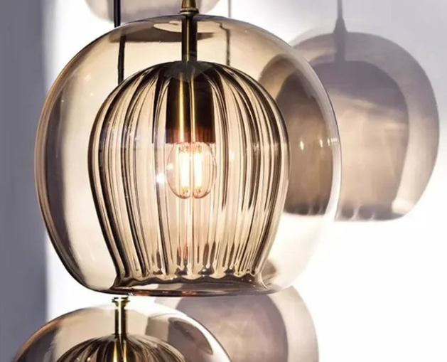 Suspension en verre nervuré LuxeSphere | 15, 20 ou 25 cm