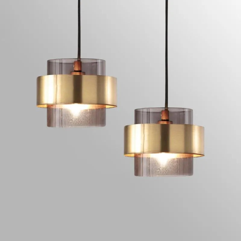 Suspension en verre fumé | Cylindre nordique cerclé de laiton