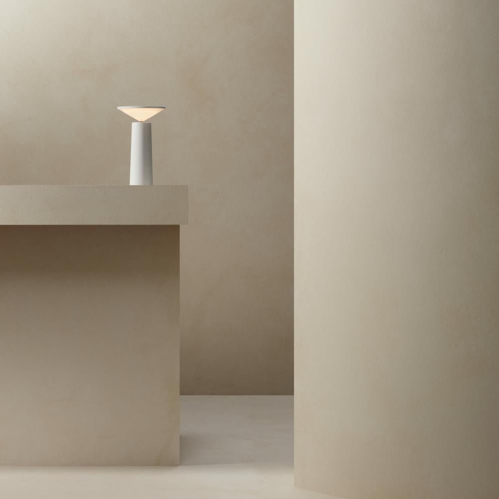 Lampe à poser Aurora Libra | Sans fil, 3000–6000 K