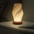 Lampe à poser LED Swirl | Chevet et bureau, 3 intensités