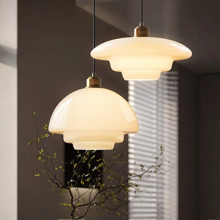 Suspension en verre blanc | Mid-century, 3 formes
