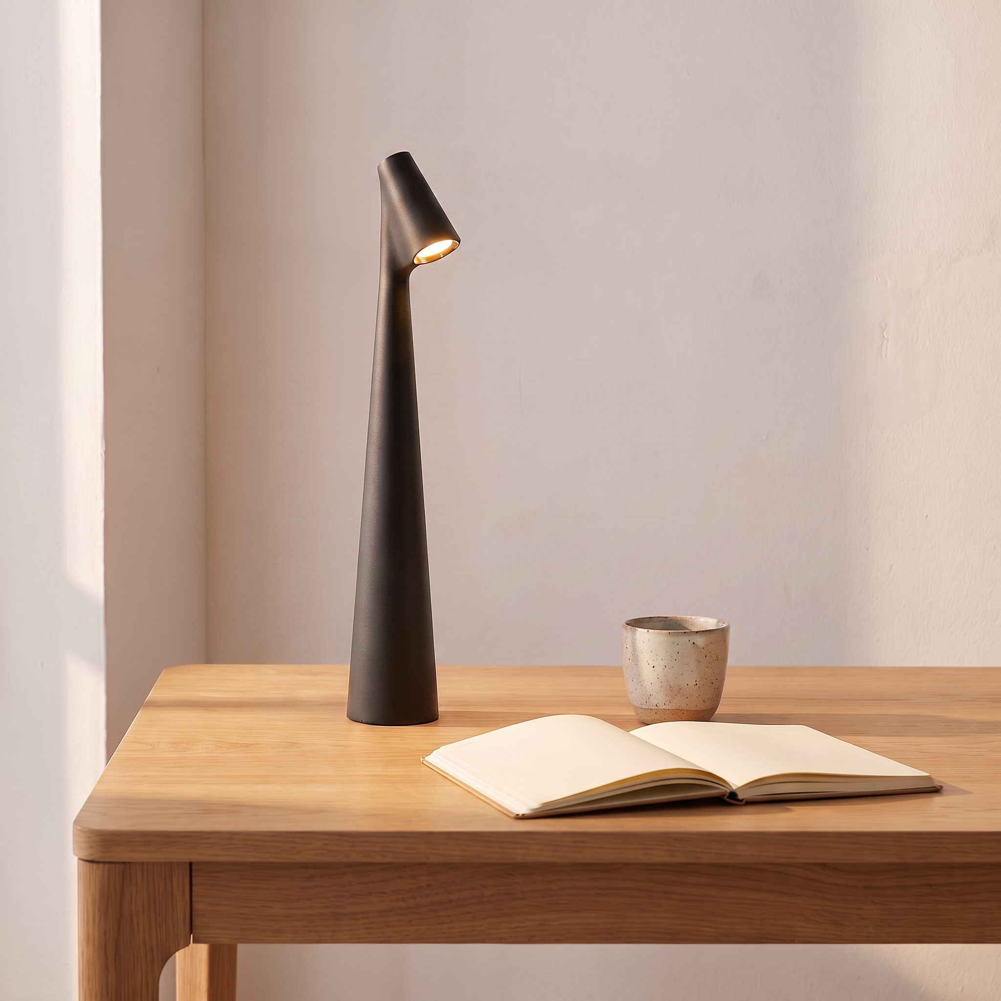 Glowora, lampe à poser LED noire