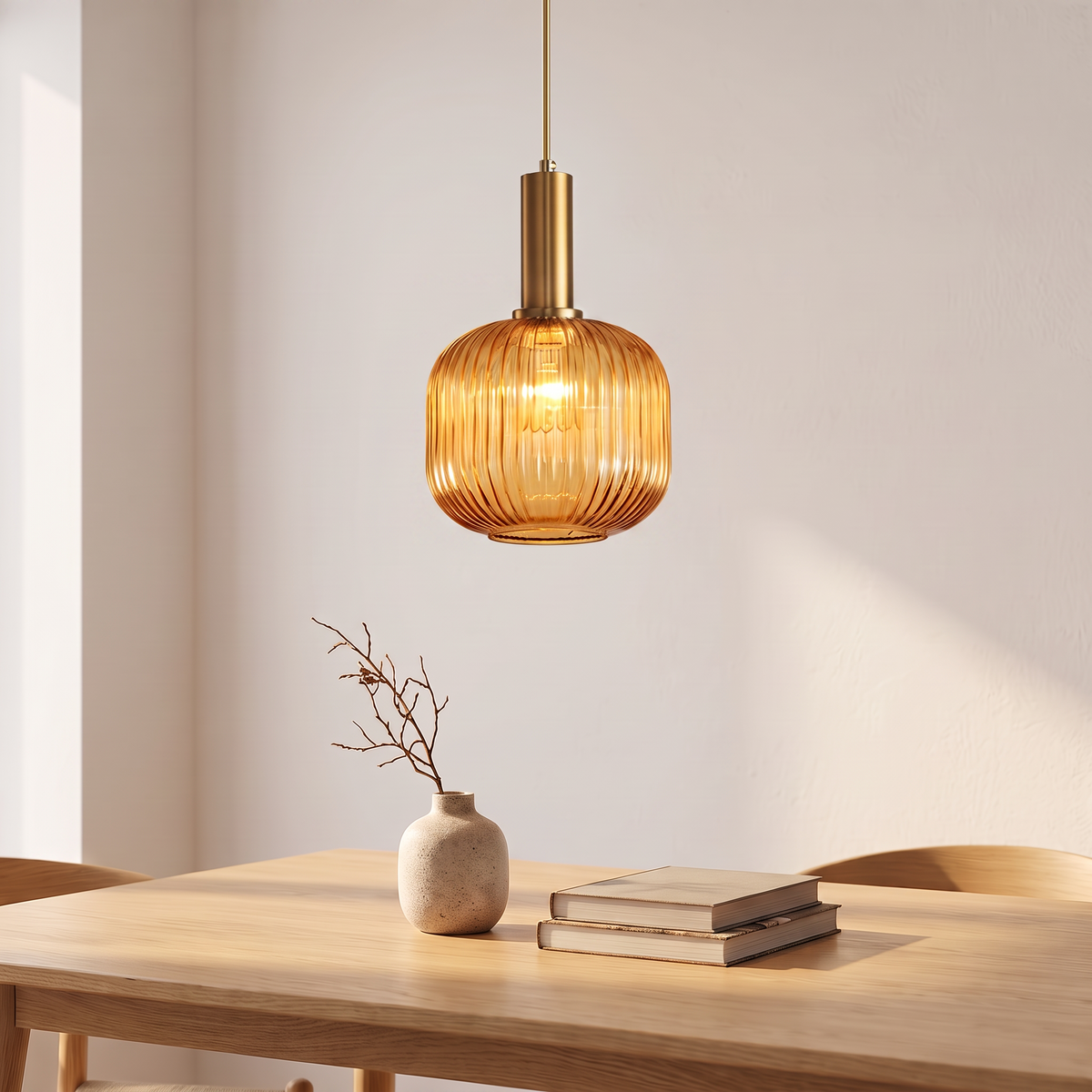 Suspension en verre strié, ambre, salle à manger scandinave