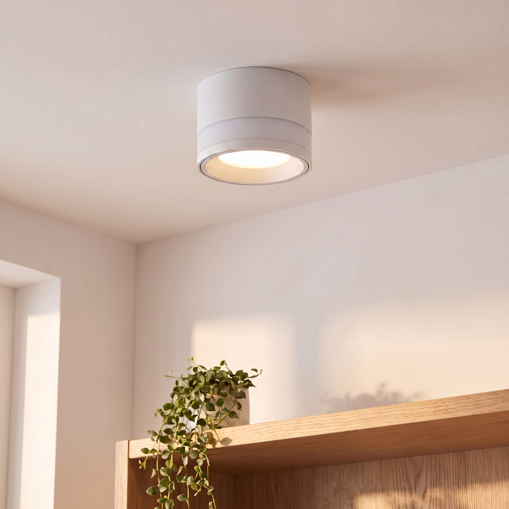 Spot LED nordique en saillie, blanc, salon scandinave