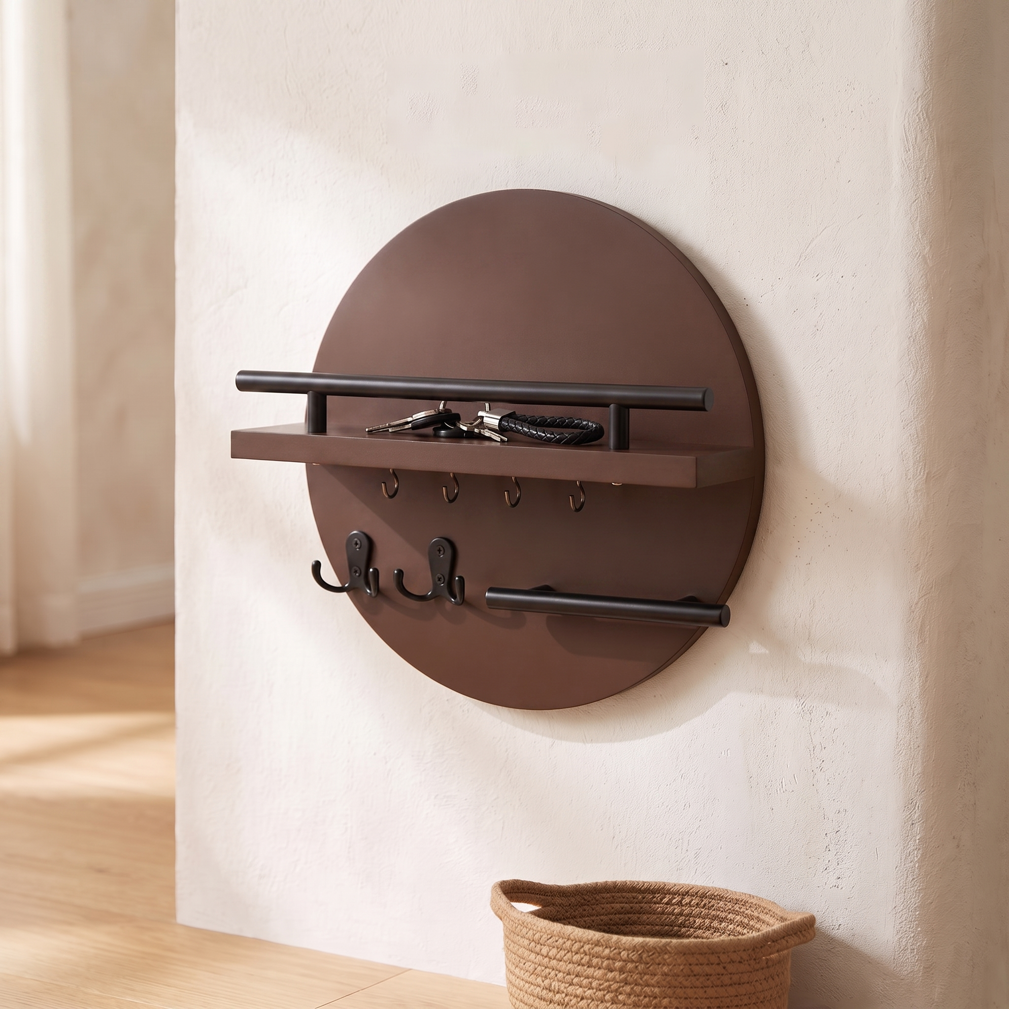 Porte-clés mural rond en bois, coloris brun et noir, entrée scandinave