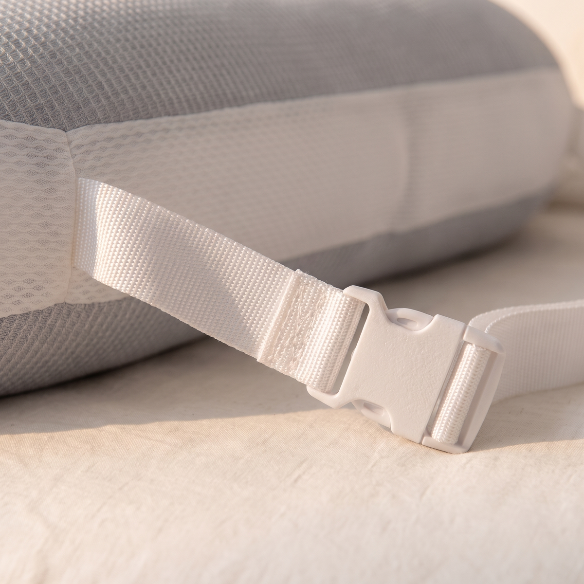 Détail de la sangle réglable et de sa boucle